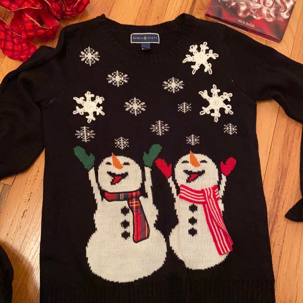 Karen Scott winter Themed Sweater